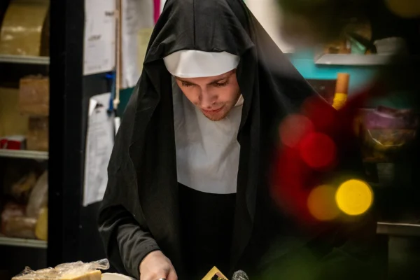 Swissmas-Nun-wrapping-presents